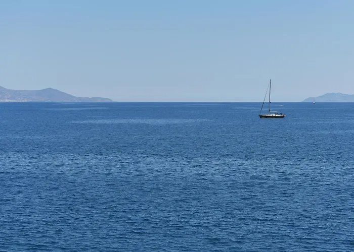 Oda ve Kahvaltı Anaya Ermoupoli