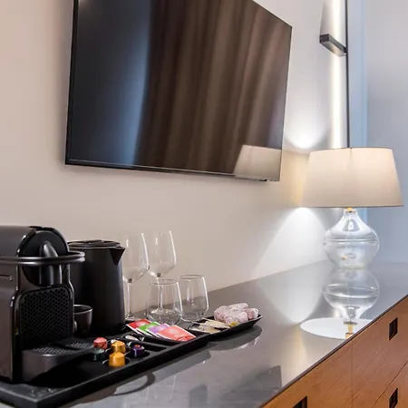 Anaya B&B 에르무폴리